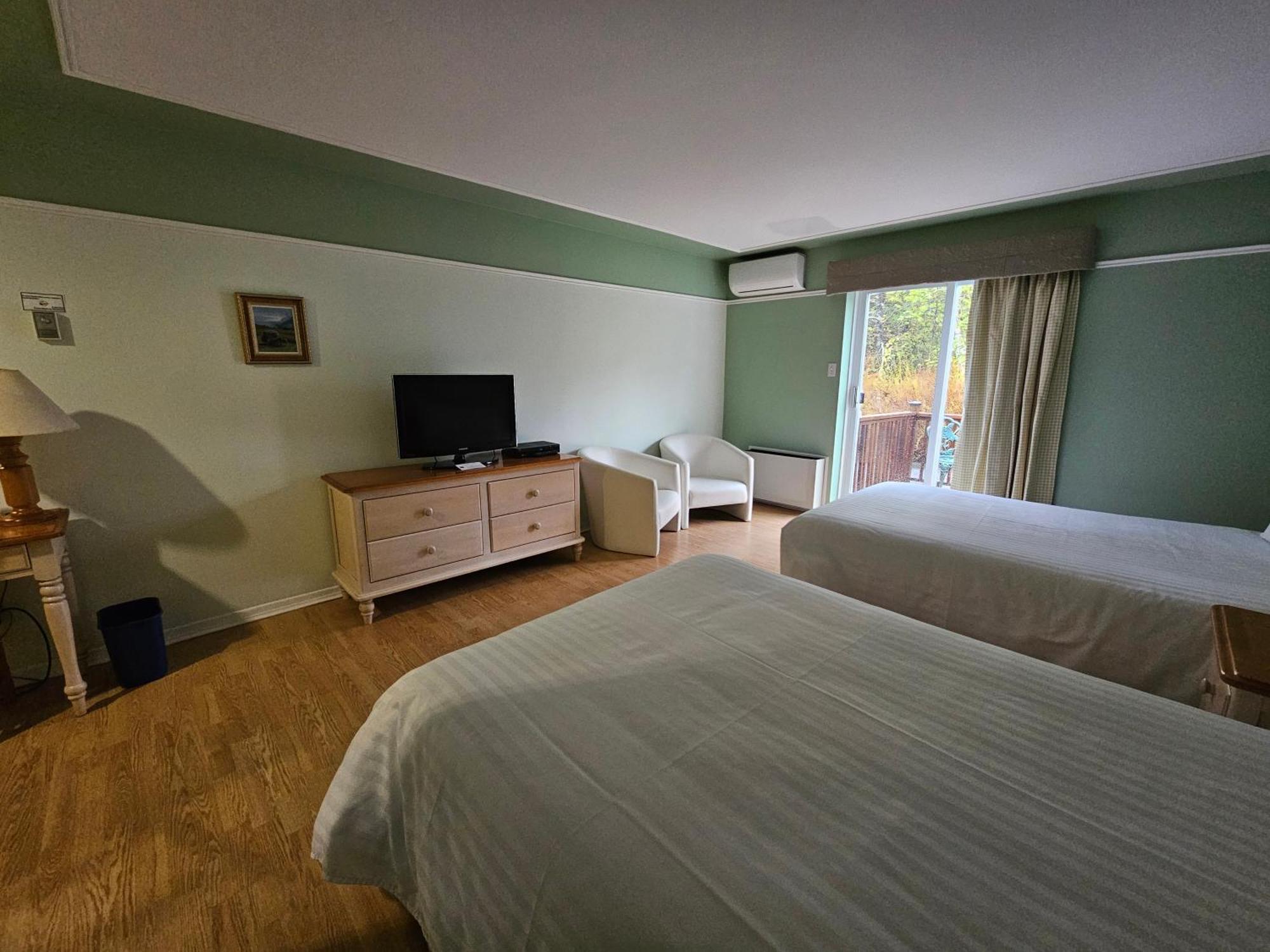 Hotel Au Petit Berger La Malbaie Eksteriør billede