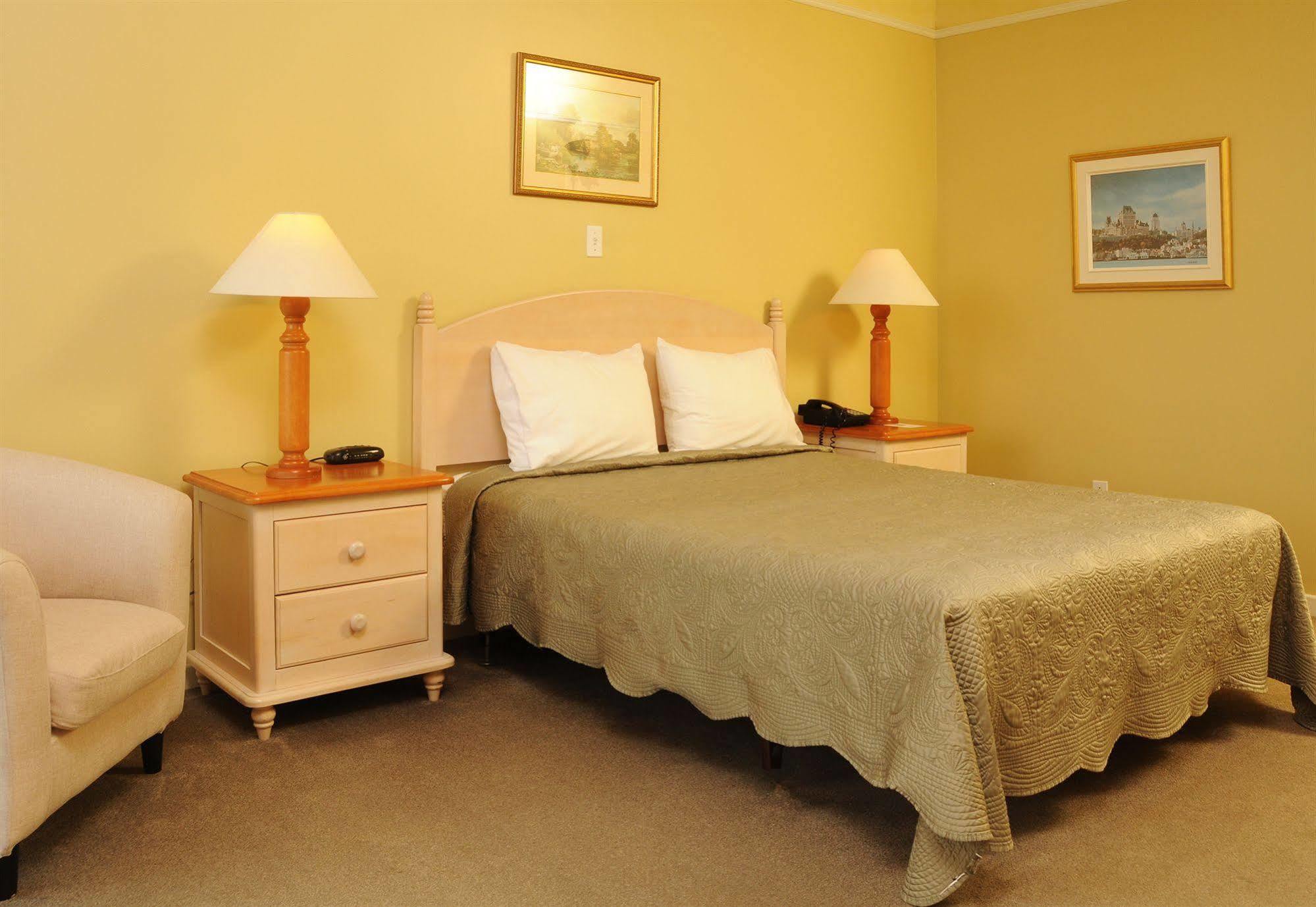 Hotel Au Petit Berger La Malbaie Eksteriør billede