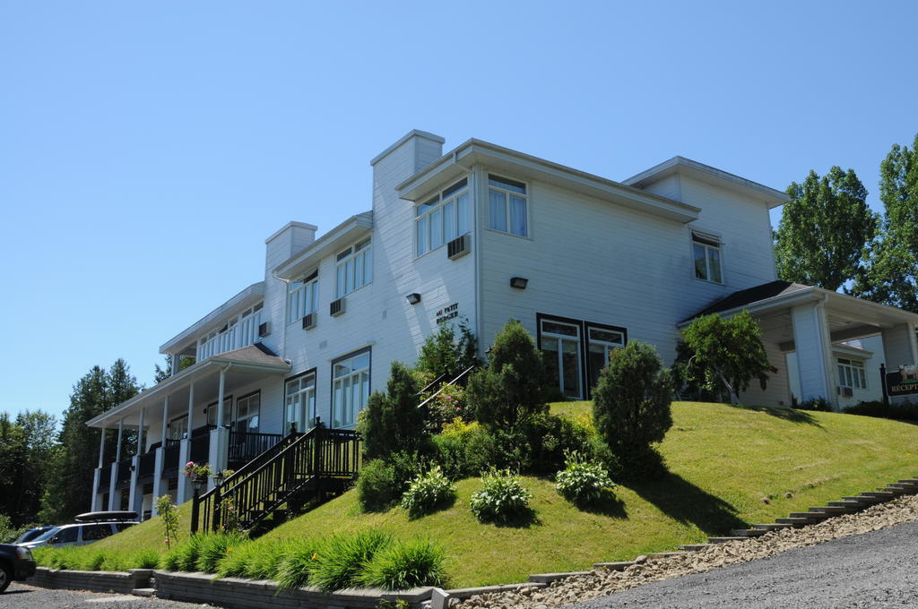 Hotel Au Petit Berger La Malbaie Eksteriør billede